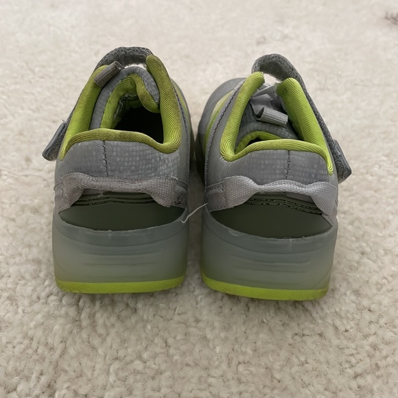 Cat & Jack light up sneakers size 8 toddler - Picture 4 of 4